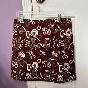 Loft maroon printed lined skirt. Excellent condition - worn once. Size 12.